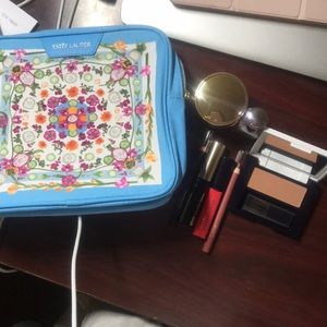 Estée Lauder makeup bag sample set